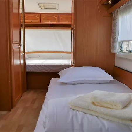 Campsite Caravans For Rent Dream *